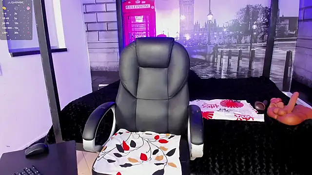 loress_ass_mature's Live XXX Chat