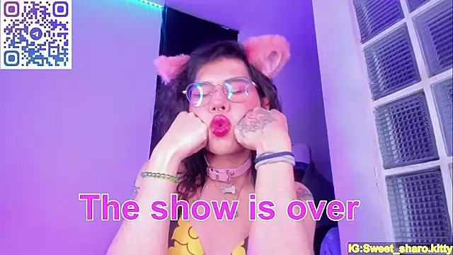 Sweet-SharoKitty's Live XXX Chat