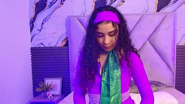 HemmaStar Adlı Modelin Canlı XXX Sohbeti