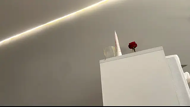 SweetMiaXO's Live XXX Chat