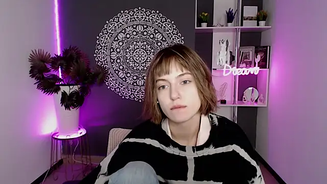 EchoScribe Adlı Modelin Canlı XXX Sohbeti