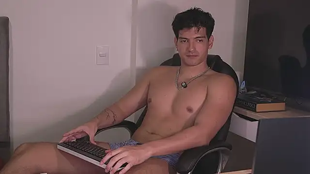 Show de bbbeachboy na webcam