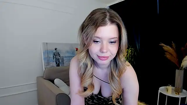 FollowLovee's Live XXX Chat