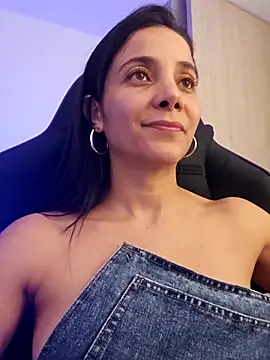 Webkamerová show miaeyex