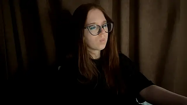 BellyupAlloy Adlı Modelin Canlı XXX Sohbeti