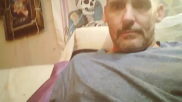 BonnienClyde5421 即時 XXX 聊天