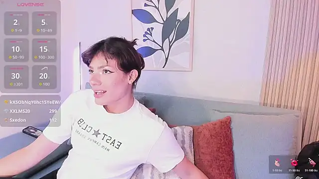 Pokazy przed kamerką – KassMonroe