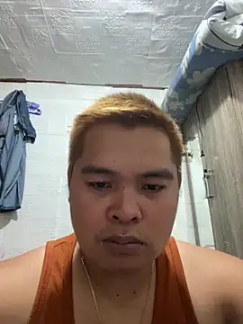 chubbyasian_cummer's Webcam Show