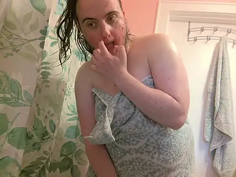 knottyn3bulara's Webcam Show