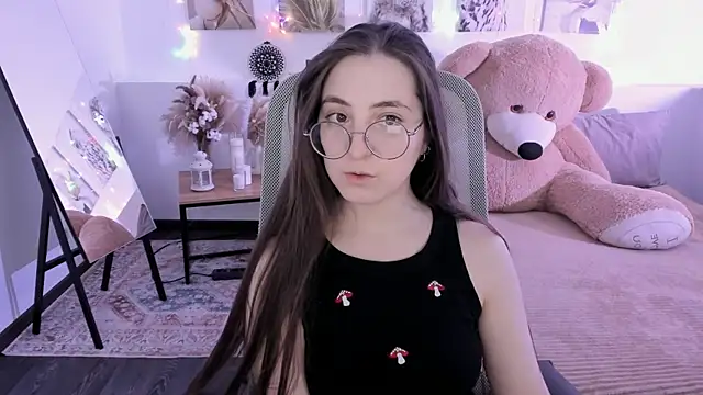 VirtuallVoyant's Live XXX Chat