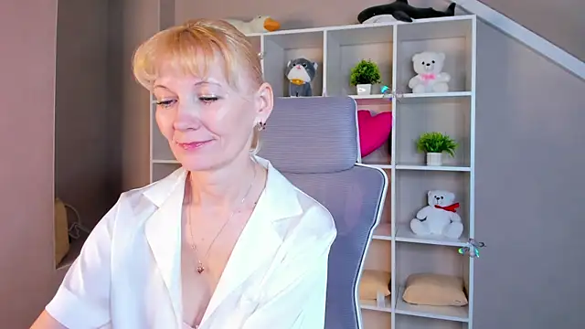 Julie_Lucas 即時 XXX 聊天