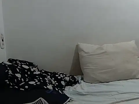 shayna_shayna 即時 XXX 聊天