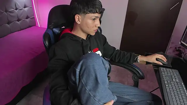 Chat XXX ao vivo de SamBlack_