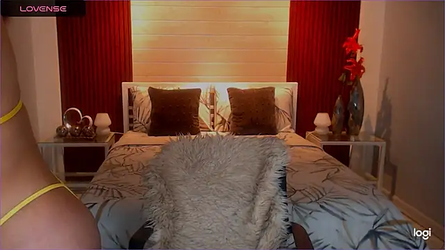 XXX chat uživo modela StellaStrong30