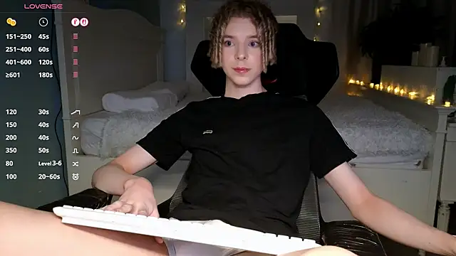 Kudi_Minnt's Live XXX Chat