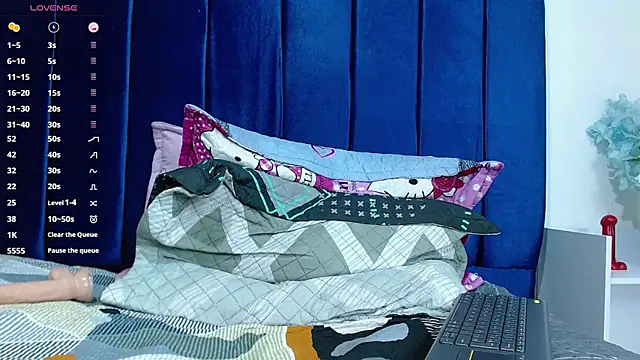 Bombom_brown1's Live XXX Chat