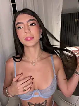 Ninaa_Rosee webkamerás műsora