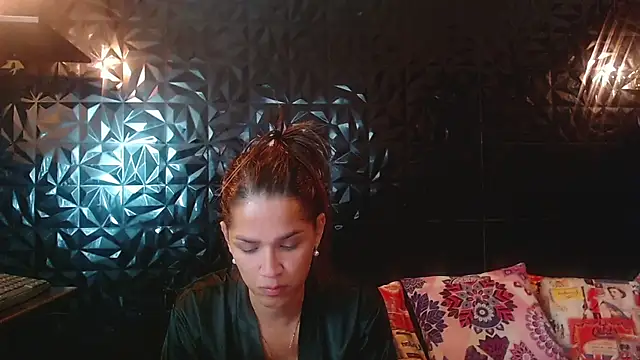 Онлайн чат XXX PINK__LOLA1