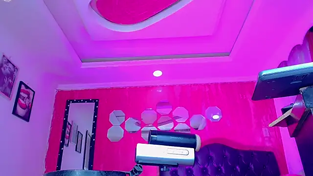 TiffanyMackensyy's Webcam Show