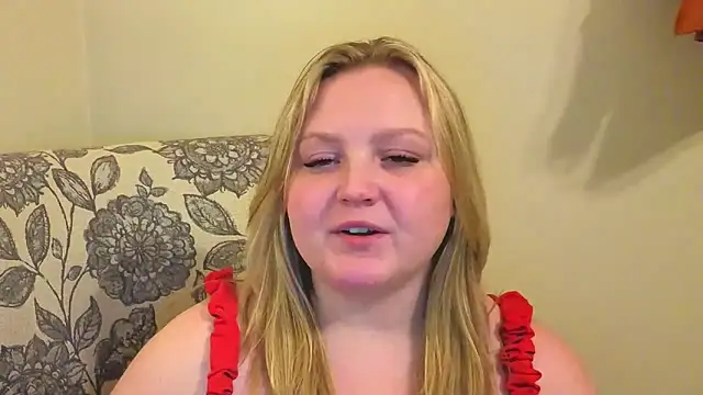 Pokazy przed kamerką – PhatAssBlond