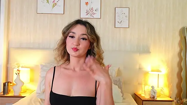 ZamphyraNightt Adlı Modelin Canlı XXX Sohbeti