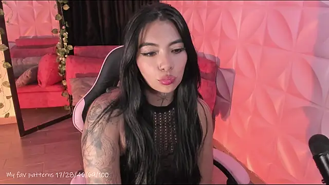 NattGomez's Live XXX Chat