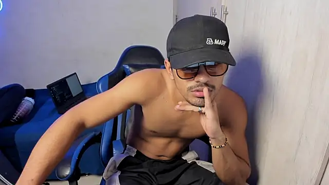 jossi12345j Chat XXX in diretta