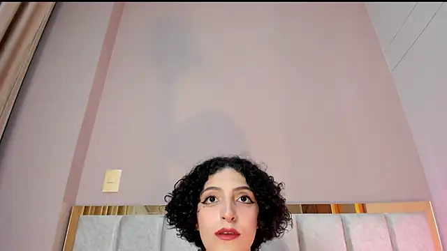 LyraVendrell – Naživo XXX chat