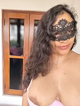 Ruvi_Queen Live XXX-Chat