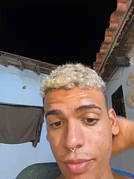 PrincesLeo Adlı Modelin Canlı XXX Sohbeti