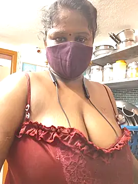 bakyasree143 即時 XXX 聊天