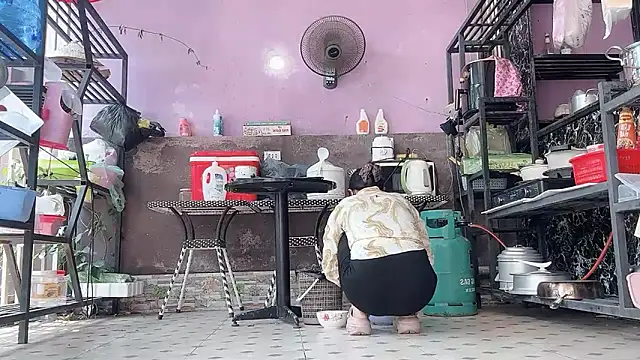 LinhChi_9x Chat XXX live