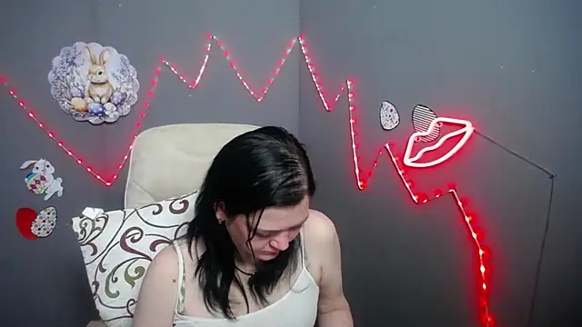 LauraFinn Chat XXX live