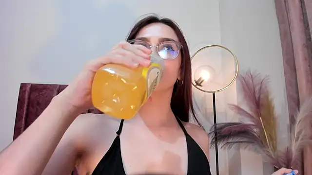 AndraCyruss: онлайн-секс-чат