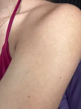 Aaliyah_Salma 即時 XXX 聊天