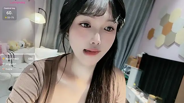 Mary-0808のライブXXXチャット