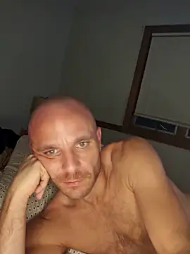 FrankieFuckMe 网络视讯表演