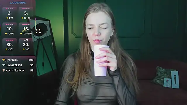 _Tina_Tayllor_ 即時 XXX 聊天