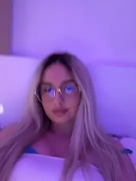 mollyxxx's Webcam Show