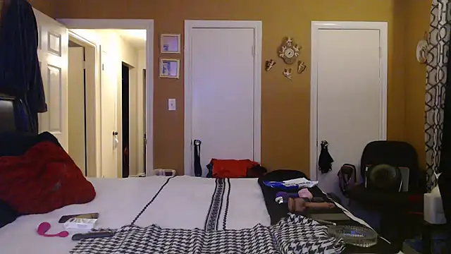 Czat XXX na żywo – DivatheSnakecharmer