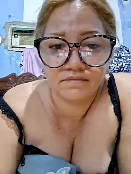 Chat +18 de Carlotaazul ao vivo