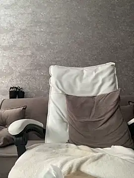 LillySquirtShot Chat XXX in diretta