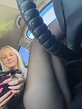 Онлайн чат XXX MerlinDave