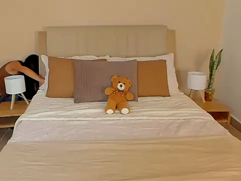 Nicolle_Duke élő XXX-chatje