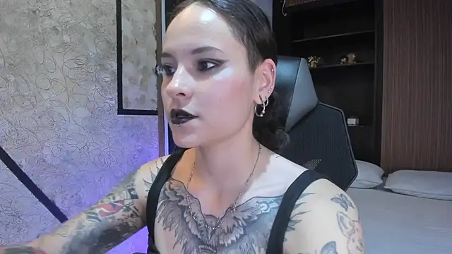 Czat XXX na żywo – AnnyThompson_