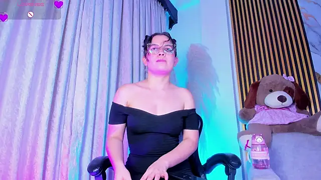 alejagarcia_ live XXX chat