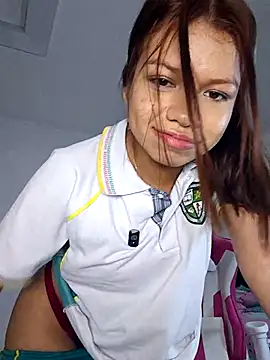 Chat +18 de sophia_ramirez12 ao vivo