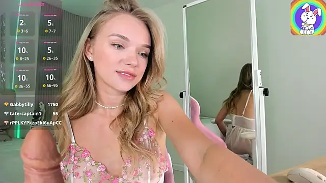 VirginChloe live XXX chat