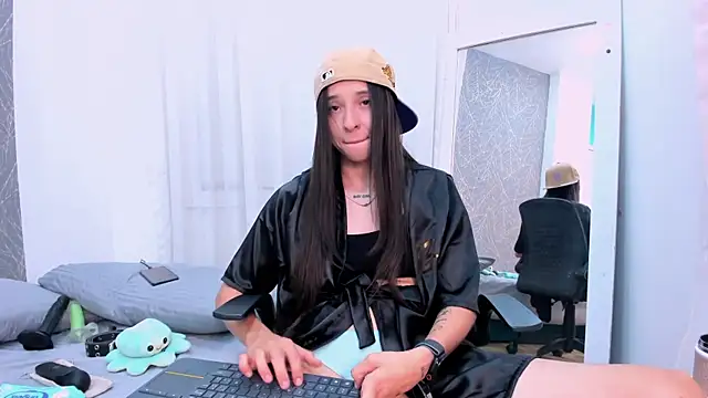 แชท XXX สดของ ViictoriiaSaenz