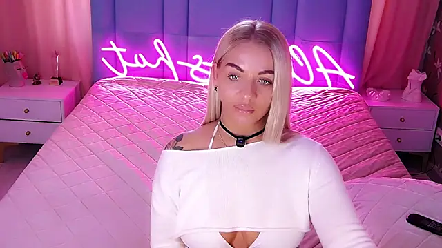 AllwaysHotJのライブXXXチャット